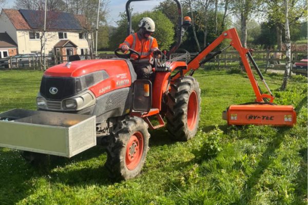 NPORS Grass cutters: Hydraulic Arm with Flail N604